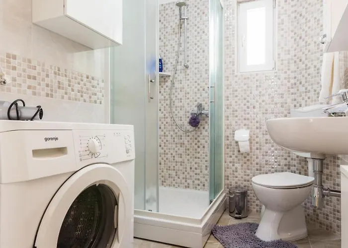 Drago 2br Apt. In Old Town * Zara