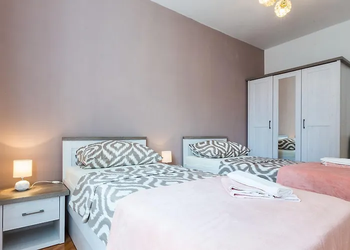 Drago 2br Apt. In Old Town Apartament