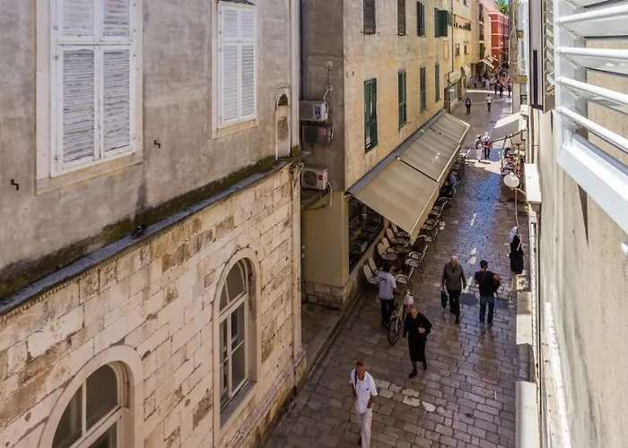 Drago 2br Apt. In Old Town Апартаменты